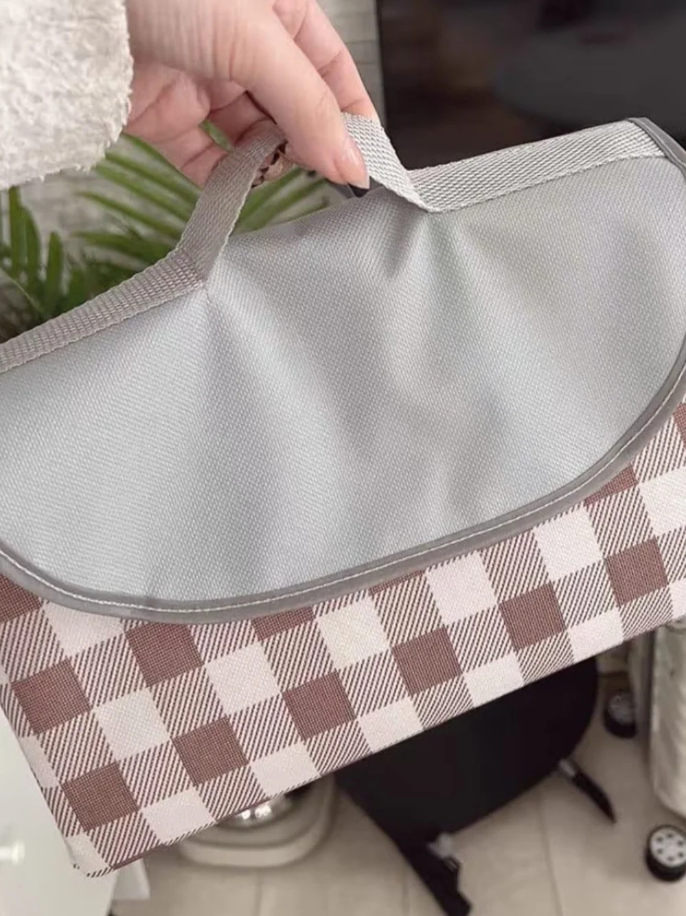 Brown Checkered Picnic Blanket - Lightweight Outdoor Mat